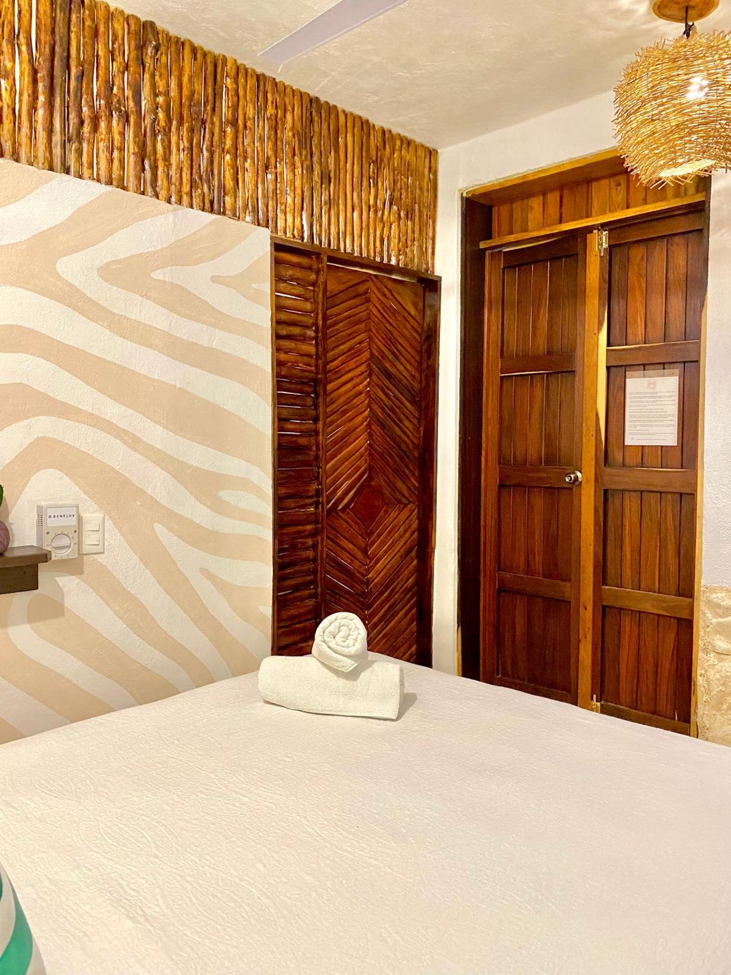 Xcabal Hotel Boutique บากาลาร์ ภายนอก รูปภาพ